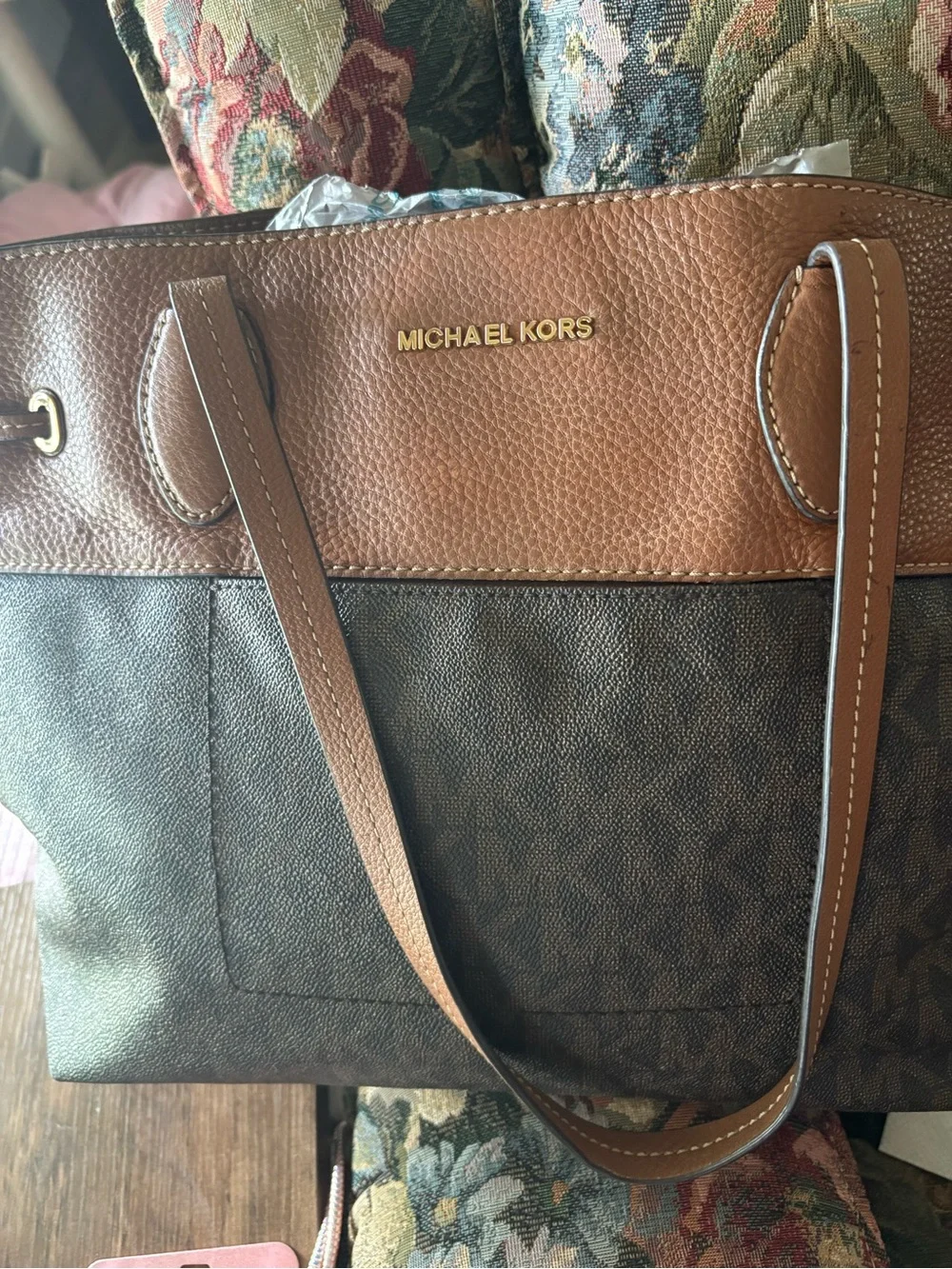 Michael Kors Brown Two-Tone Logo Tote with Zip Pouch set - Picture 10 of 14